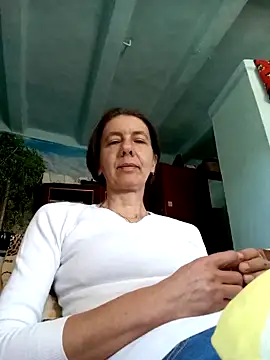 Snapshot of Tania9876 chatting on May 3, 9:26 am Tania9876 online show from May 3, 9:26 am
