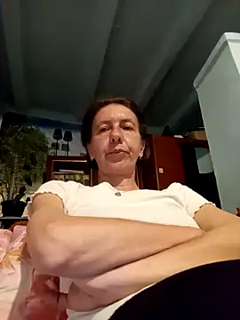 Snapshot of Tania9876 chatting on May 11, 8:17 pm Tania9876 online show from May 11, 8:17 pm