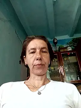 Snapshot of Tania9876 chatting on May 15, 8:21 am Tania9876 online show from May 15, 8:21 am