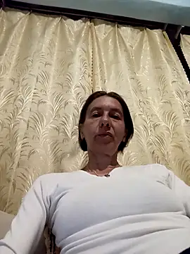 Snapshot of Tania9876 chatting on June 14, 6:54 pm Tania9876 online show from June 14, 6:54 pm