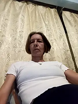 Snapshot of Tania9876 chatting on July 4, 7:09 pm Tania9876 online show from July 4, 7:09 pm