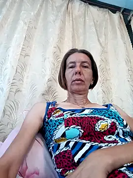 Snapshot of Tania9876 chatting on August 3, 6:45 am Tania9876 online show from August 3, 6:45 am