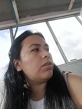 Snapshot of Karla__Morrison chatting on April 21, 8:34 pm Karla Morrison online show from April 21, 8:34 pm