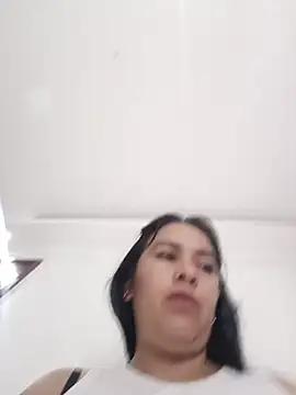 Snapshot of Karla__Morrison chatting on May 6, 12:19 am Karla Morrison online show from May 6, 12:19 am