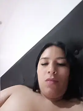 Snapshot of Karla__Morrison chatting on May 16, 2:19 am Karla Morrison online show from May 16, 2:19 am