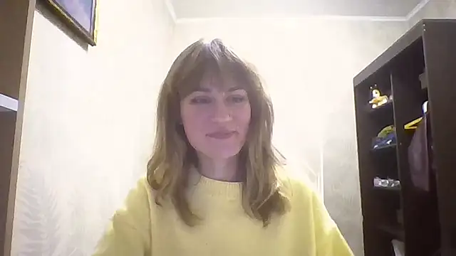 ElenoreHolguin online show from April 18, 7:07 pm