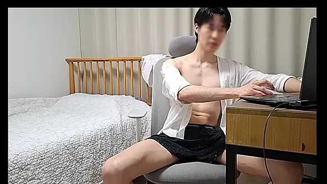 Snapshot of playxh11 chatting on July 9, 2:21 pm playxh11 online show from July 9, 2:21 pm