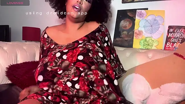 juicy janet online show from April 6, 7:26 pm