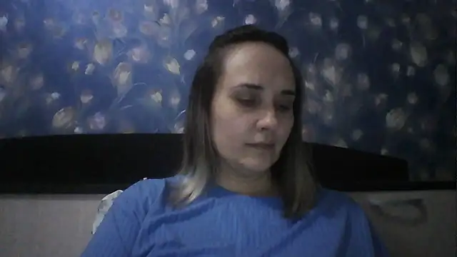 Snapshot of Alisa07qw chatting on March 18, 1:03 pm Alisa07qw online show from March 18, 1:03 pm