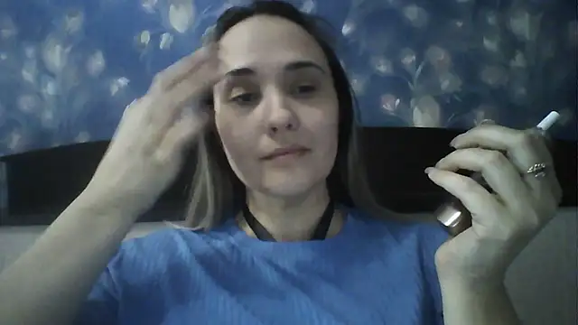 Snapshot of Alisa07qw chatting on March 19, 7:34 am Alisa07qw online show from March 19, 7:34 am