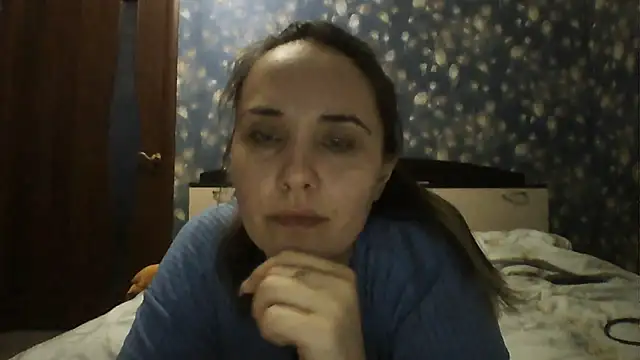 Snapshot of Alisa07qw chatting on April 9, 2:33 pm Alisa07qw online show from April 9, 2:33 pm
