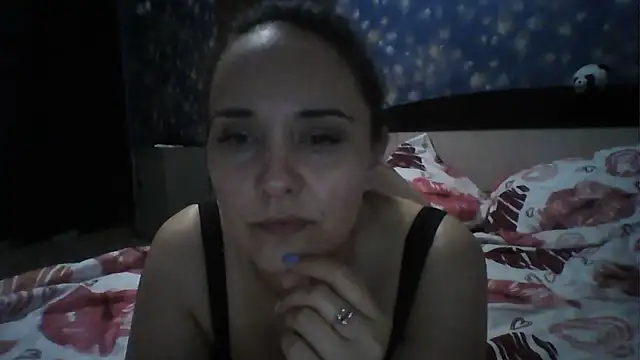 Snapshot of Alisa07qw chatting on May 3, 3:29 pm Alisa07qw online show from May 3, 3:29 pm