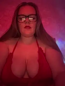 Snapshot of MissMilly050 chatting on April 21, 9:17 pm MissMilly050 online show from April 21, 9:17 pm