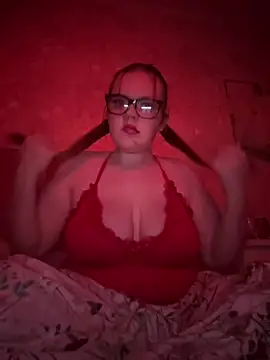 Snapshot of MissMilly050 chatting on April 23, 8:55 pm MissMilly050 online show from April 23, 8:55 pm
