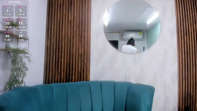 Skinny Mac online show from April 24, 12:40 pm