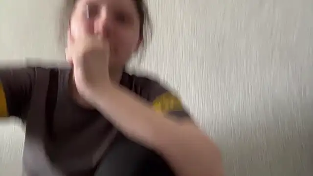 Emmiebutwihu online show from May 2, 1:43 am