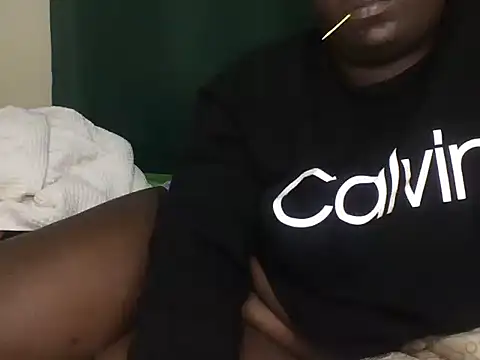 Snapshot of Sexxybella_ chatting on August 5, 9:39 pm Sexxybella online show from August 5, 9:39 pm
