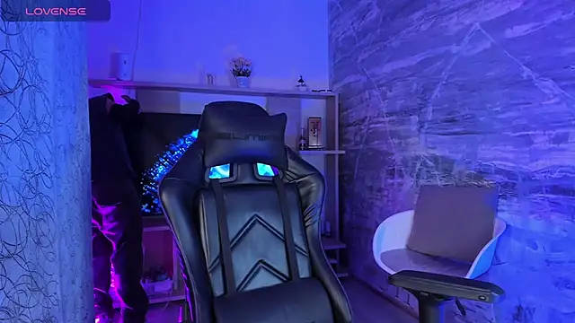 NicoKinggs  online show from April 8, 1:44 pm