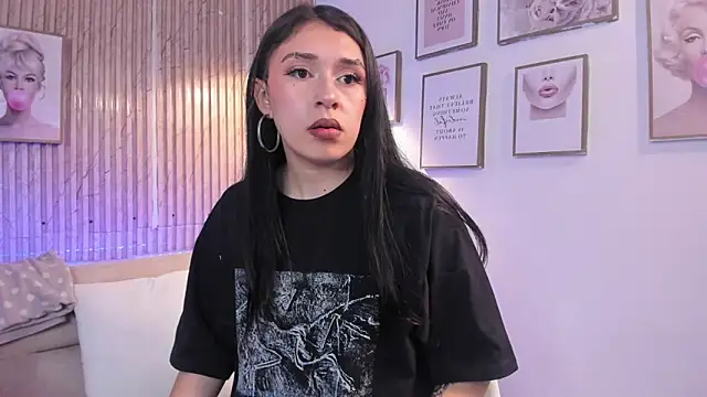 Zoey monroe online show from April 14, 1:06 pm