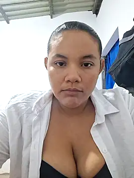 Snapshot of monicarokaforte chatting on June 4, 5:02 am monicarokaforte online show from June 4, 5:02 am