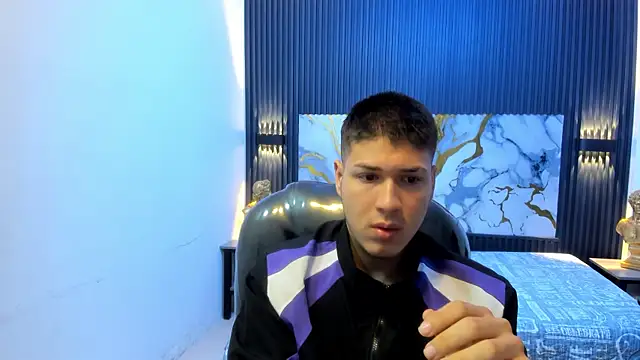 Snapshot of AlessandroFranco chatting on June 25, 1:26 pm AlessandroFranco online show from June 25, 1:26 pm