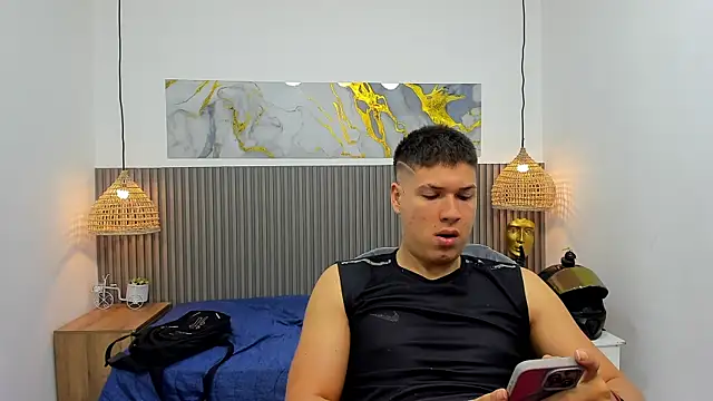 Snapshot of AlessandroFranco chatting on July 7, 12:42 pm AlessandroFranco online show from July 7, 12:42 pm