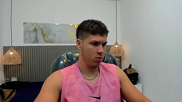 Snapshot of AlessandroFranco chatting on July 16, 12:44 pm AlessandroFranco online show from July 16, 12:44 pm