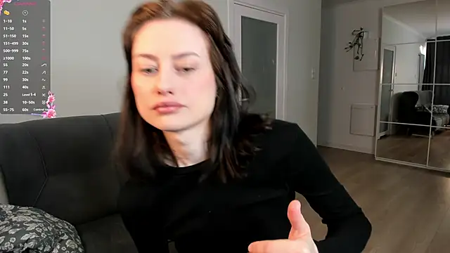 Snapshot of Dorimena chatting on April 5, 4:31 am Dorimena online show from April 5, 4:31 am