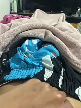 LeiAaron9810 online show from March 20, 12:37 am