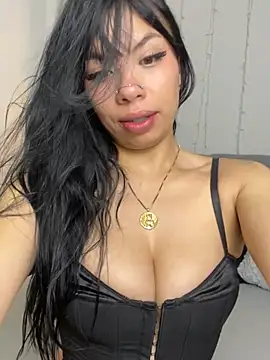 Snapshot of Queen_Chanel_XXX chatting on May 27, 8:28 pm Queen Chanel XXX online show from May 27, 8:28 pm