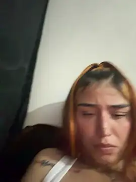 Snapshot of asshoney_Abby chatting on July 1, 1:40 am asshoney Abby online show from July 1, 1:40 am