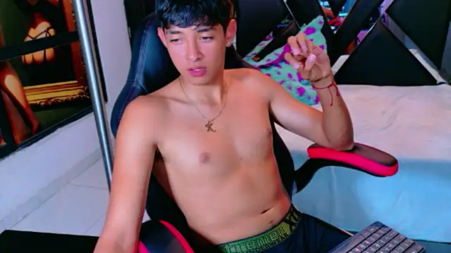 Tigger Collins online show from March 19, 8:24 pm