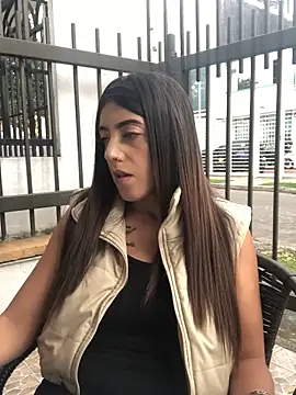 Snapshot of Electra_Pinkk chatting on May 12, 2:03 pm Electra Pinkk online show from May 12, 2:03 pm