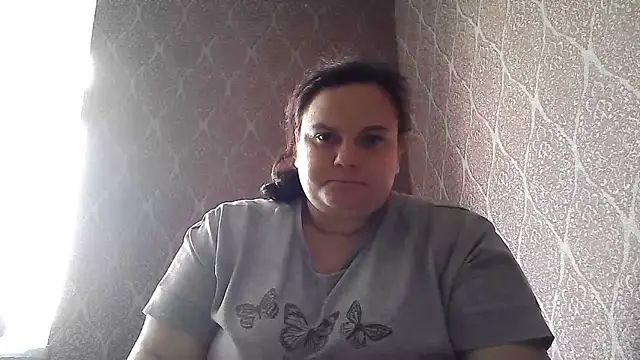 DollyGersonn online show from June 19, 5:56 am