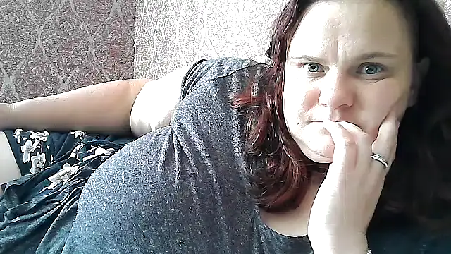 DollyGersonn online show from July 8, 1:37 pm
