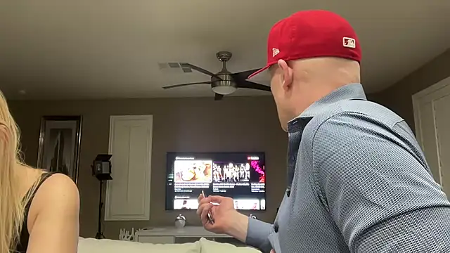 Naughty Ken Barbie-69 online show from April 9, 9:15 am