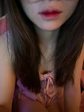 Snapshot of Cum-withyou chatting on April 25, 7:00 pm Cum-withyou online show from April 25, 7:00 pm