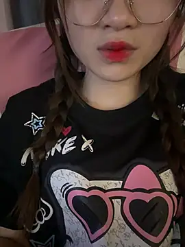 Snapshot of Cum-withyou chatting on April 27, 8:56 am Cum-withyou online show from April 27, 8:56 am