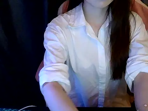 Snapshot of Cum-withyou chatting on May 7, 7:14 am Cum-withyou online show from May 7, 7:14 am