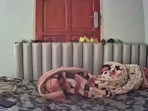 JoycyQueen online show from March 27, 8:59 am