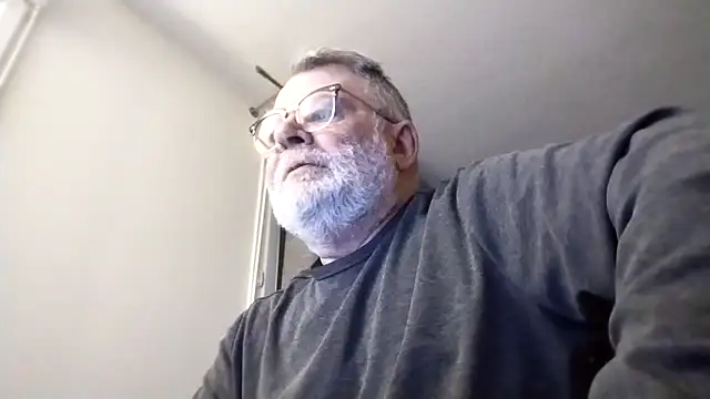 Snapshot of oura chatting on April 5, 5:15 am oura online show from April 5, 5:15 am