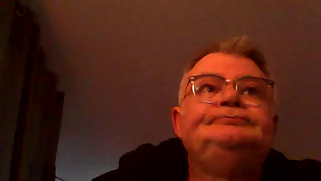 Snapshot of oura chatting on April 7, 5:30 am oura online show from April 7, 5:30 am