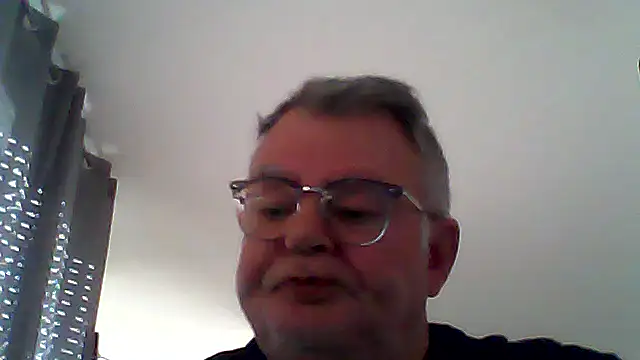 Snapshot of oura chatting on April 9, 6:30 am oura online show from April 9, 6:30 am