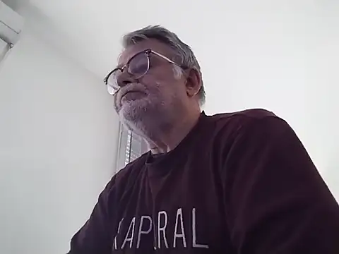 Snapshot of oura chatting on May 21, 6:31 am oura online show from May 21, 6:31 am