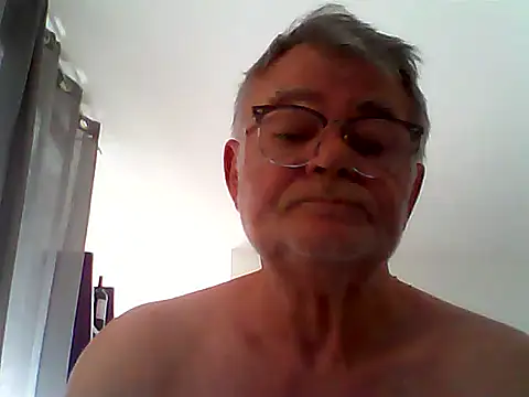 Snapshot of oura chatting on July 9, 7:34 am oura online show from July 9, 7:34 am