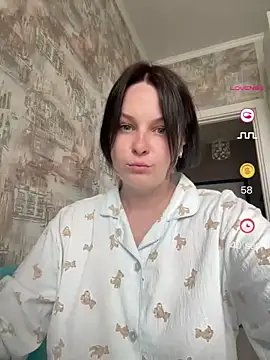 Snapshot of HubbaBaby chatting on May 16, 11:20 am HubbaBaby online show from May 16, 11:20 am