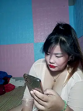 Snapshot of Irene-01 chatting on April 29, 2:32 pm Irene-01 online show from April 29, 2:32 pm