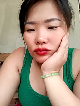 Snapshot of Irene-01 chatting on May 22, 2:51 am Irene-01 online show from May 22, 2:51 am