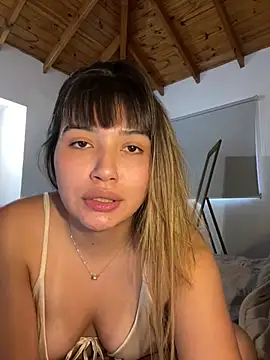 miicbebita online show from June 5, 4:13 pm