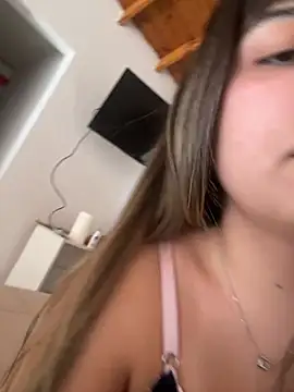 miicbebita online show from July 3, 2:56 pm